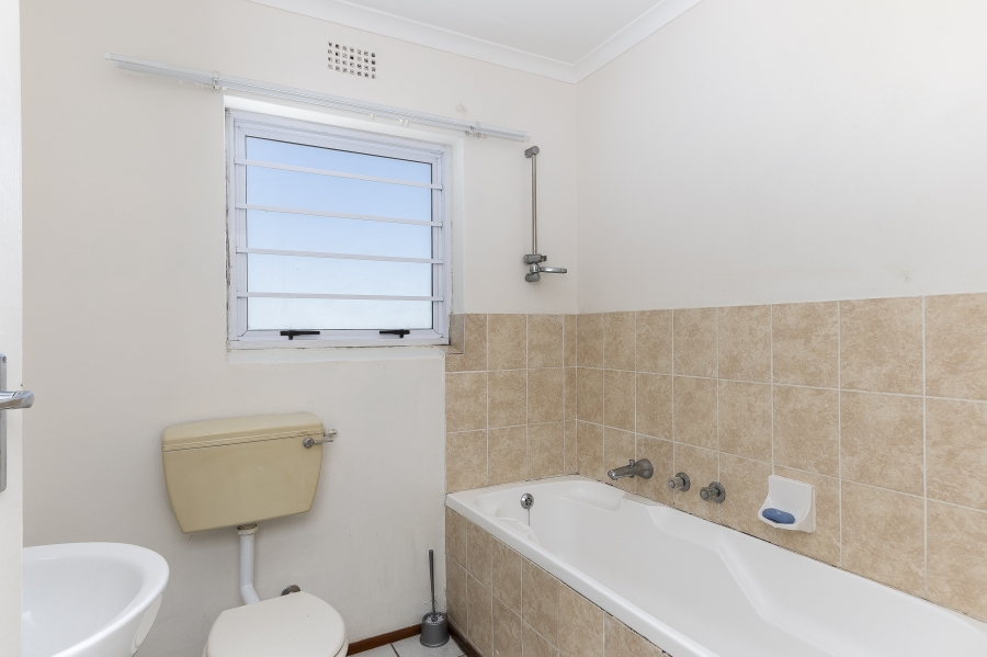 3 Bedroom Property for Sale in Victoria Park Western Cape